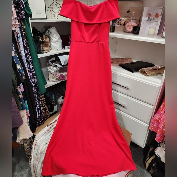 Betsy and Adam Red dress/gown - Picture 1 of 3